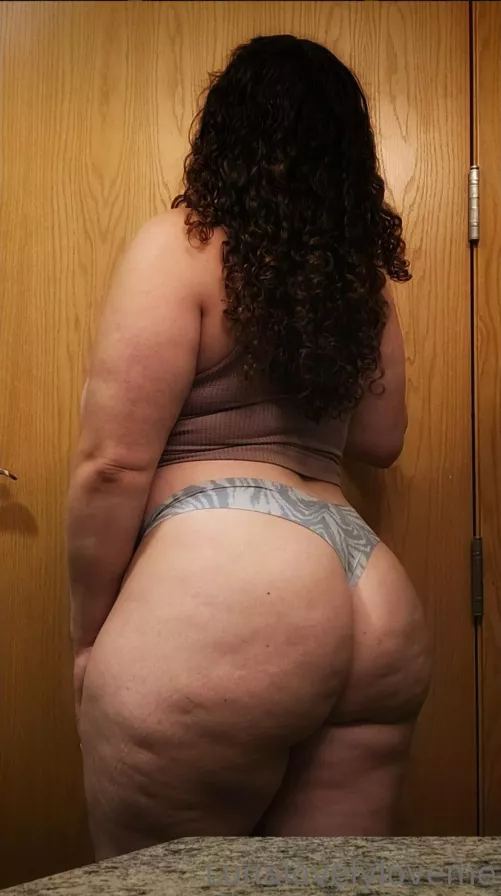 All natural and all about that self love by Lunalovelyloveme