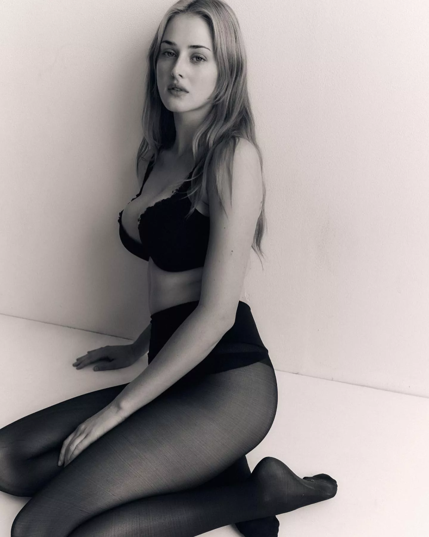 Anna Van Patten posted by jmbrr2902