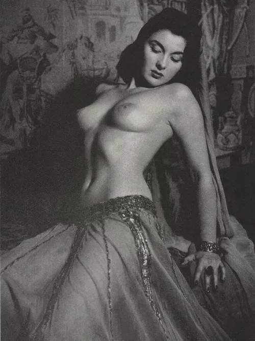 Anne Fleming, 1955 by DaddiesLittleBottom