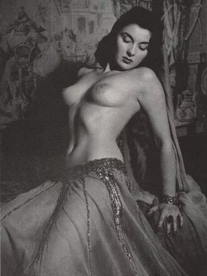 Anne Fleming, 1955 posted by DaddiesLittleBottom