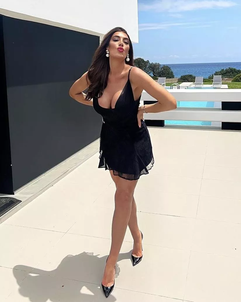 Ava Knoxx posted by Forsaken-Pilot-3892