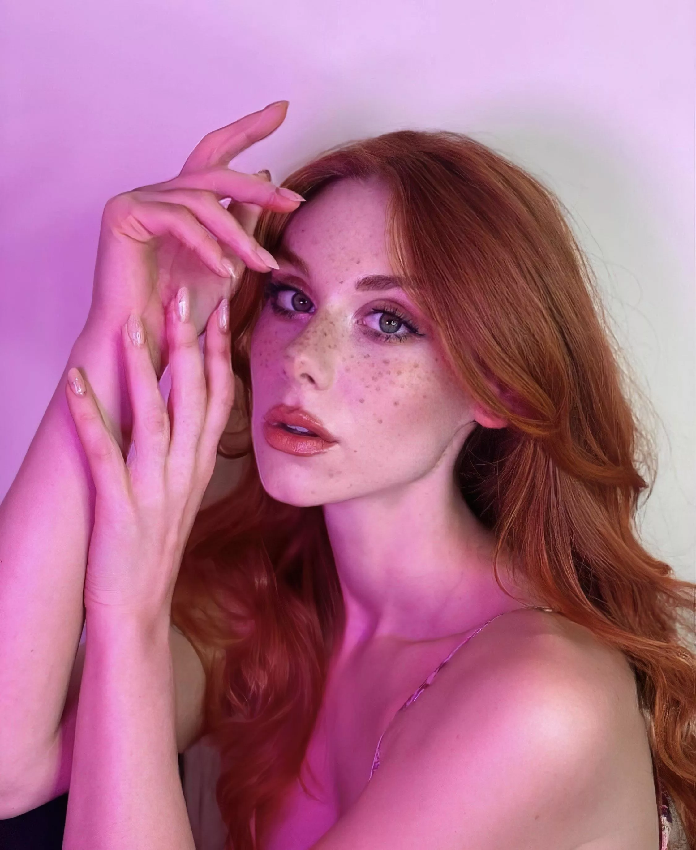 Beatrice Frasson-Lorenzi posted by cashmere1977-2