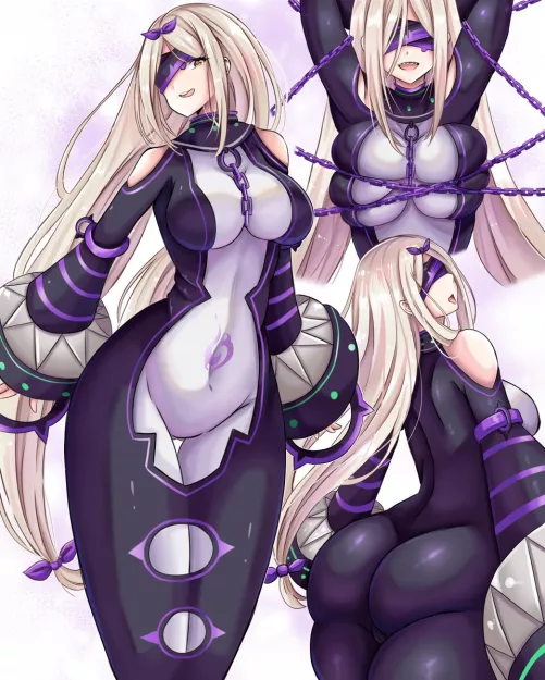 Big Daphne is scary by Triguninferno