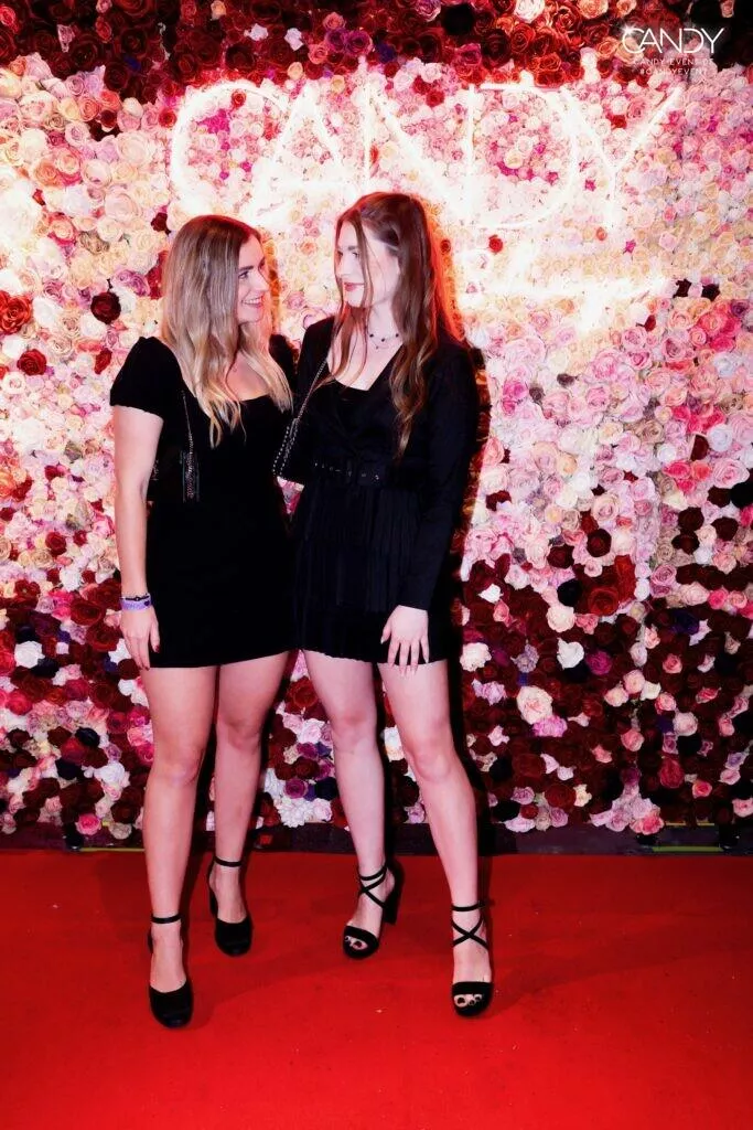 Black dresses [2] posted by nicholasphilihgfh64