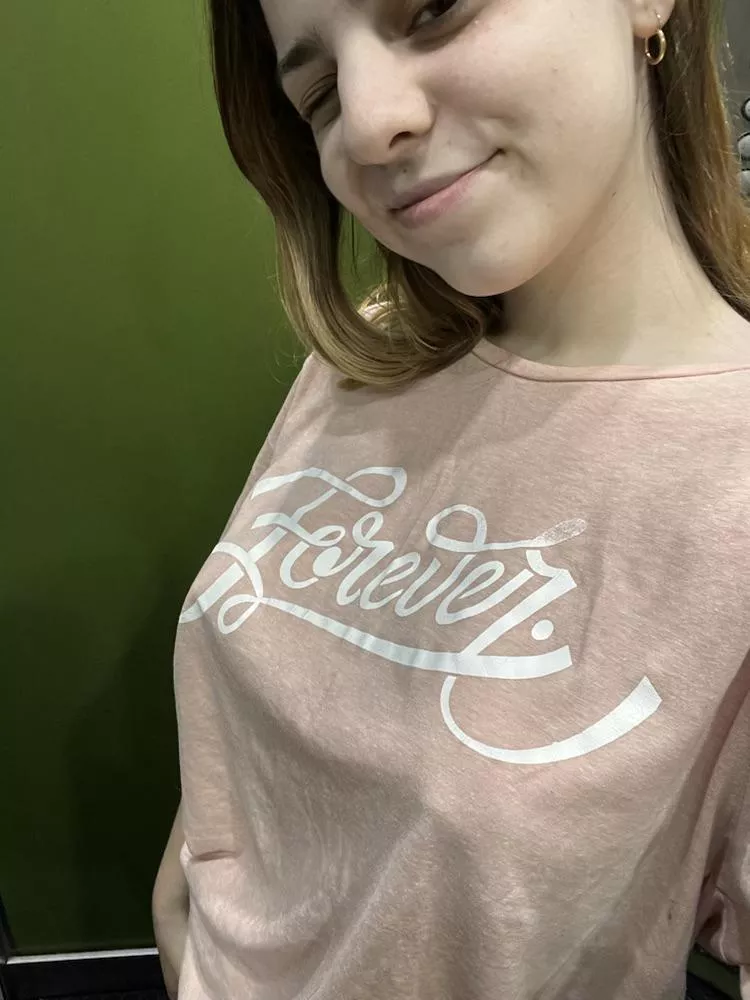 Braless today because i looking a bad boy posted by lunud3s6