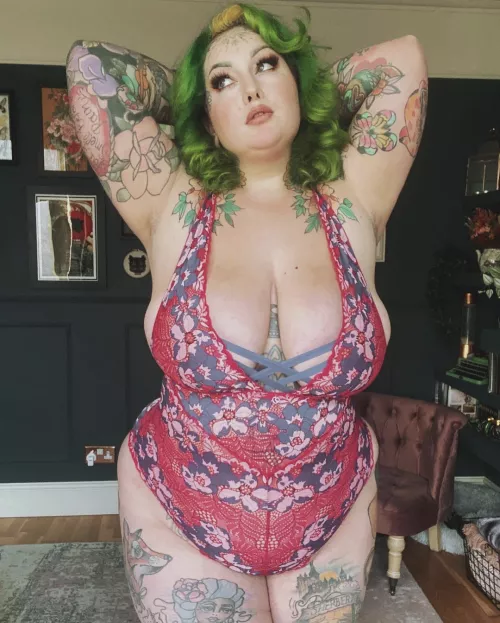 Bursting out by Ayom08