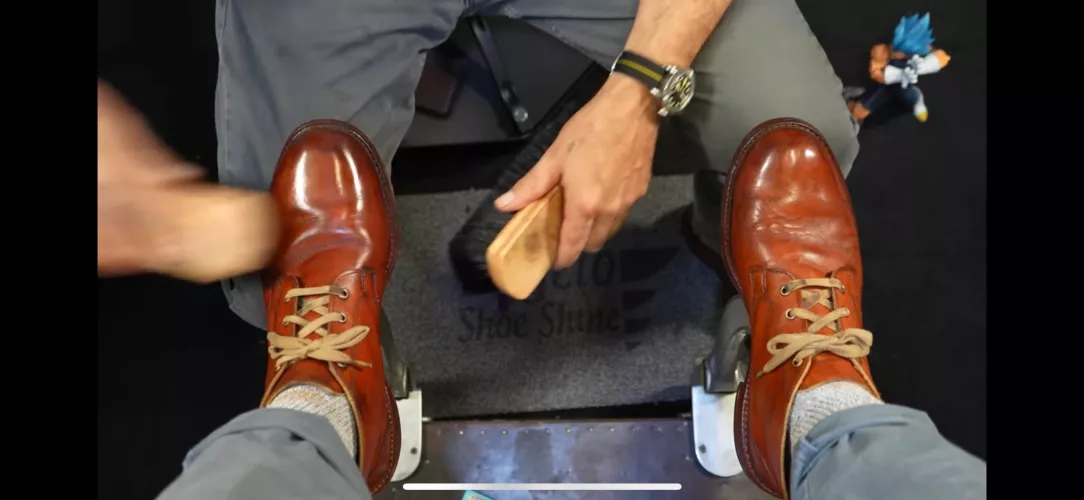 Can anyone identify this boot? by juansacrossamwrica