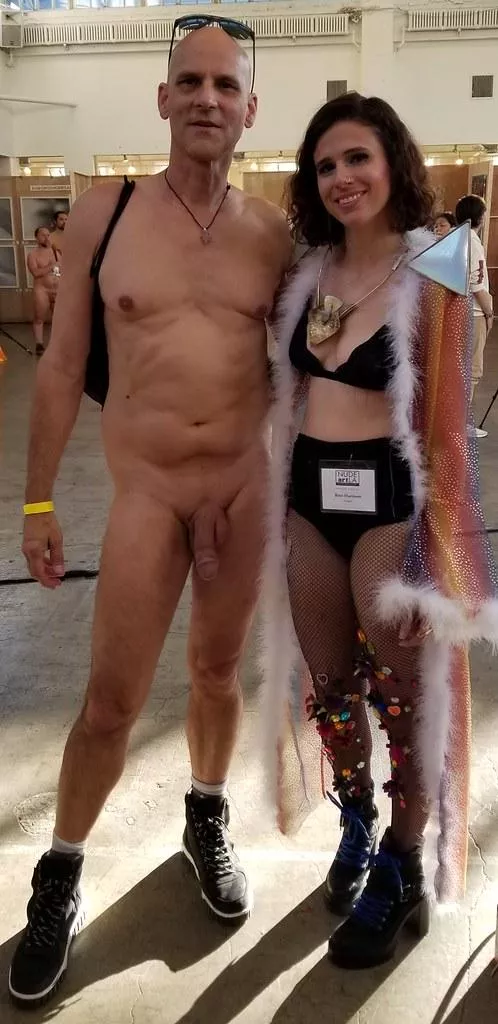 CFNM couple posted by Incubusphantom