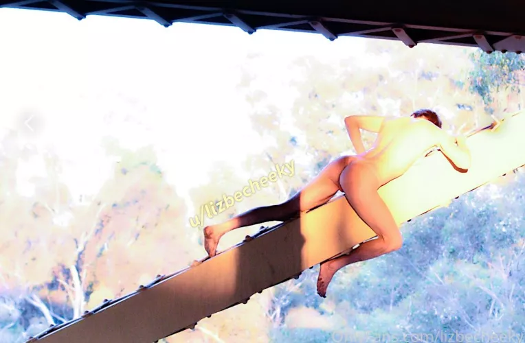 Creeping and crawling like a lizard 🦎 🥰 my fav! by LizBeCheeky