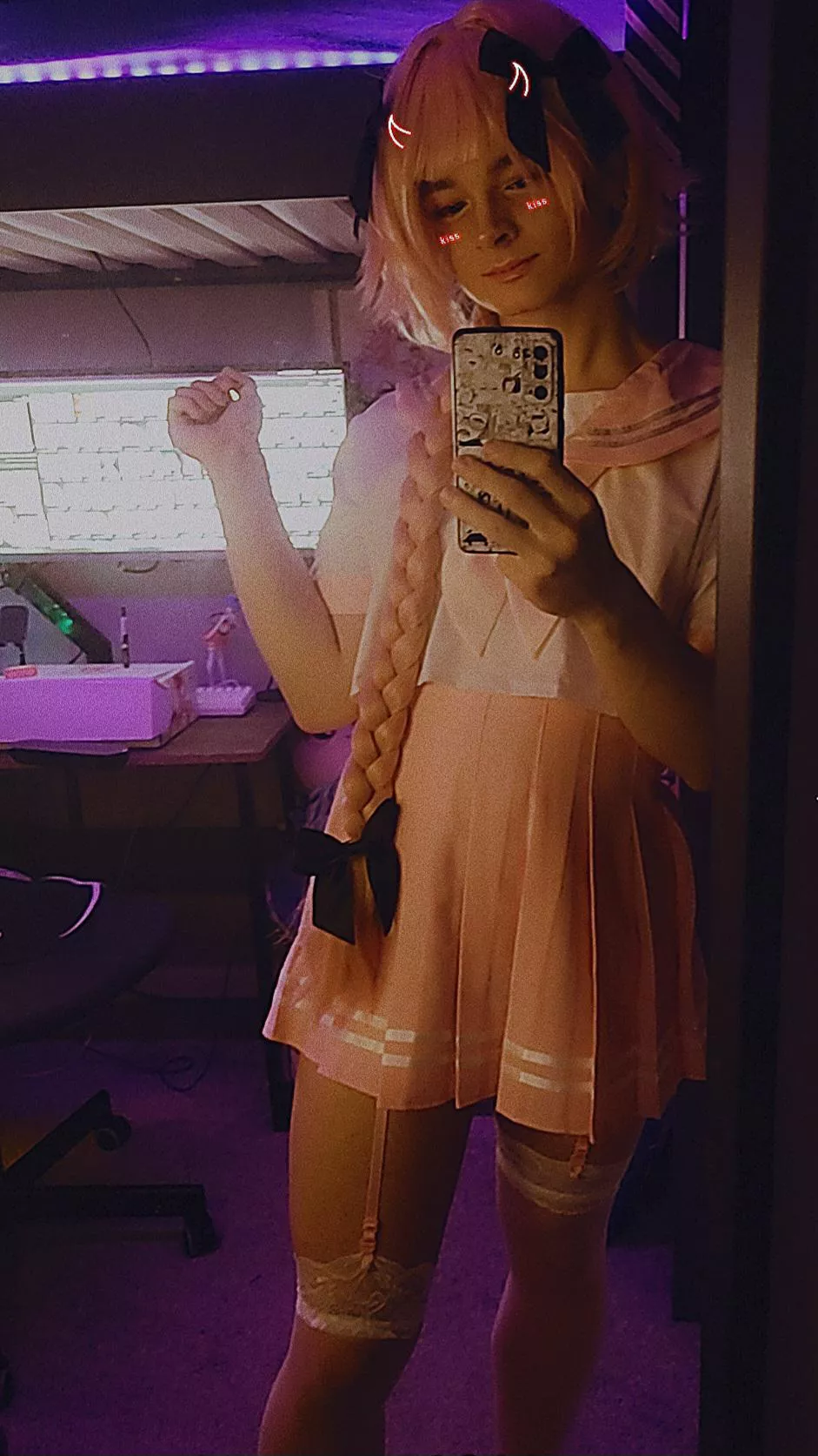 Dressing up is too fun! :3 posted by EXTREMEidiot03