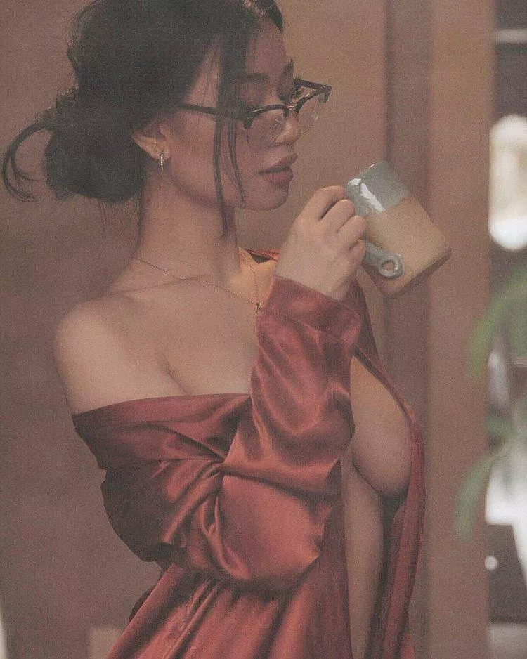 Elegant posted by JasonGoesOnLikeThis