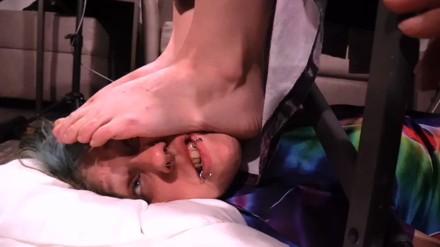 Face crushed under massive soles for her comfort by ramonfacefull