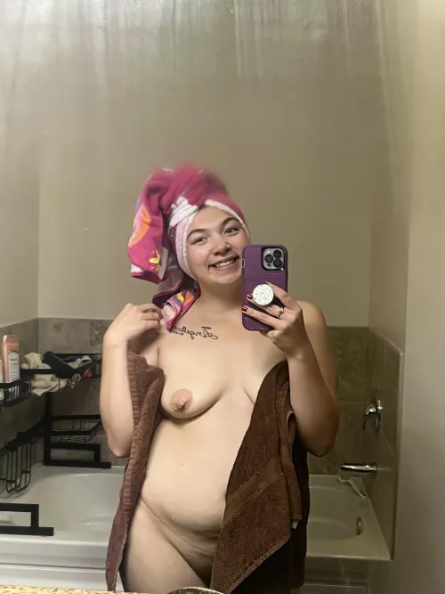 Feeling clean and pretty in pink by CrayCrayxRayRay