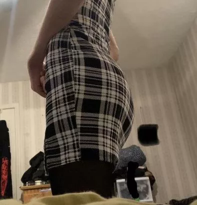 figured i’d post this angle as well. i think i look good in this dress too! C: posted by ghostie-xoxo-666