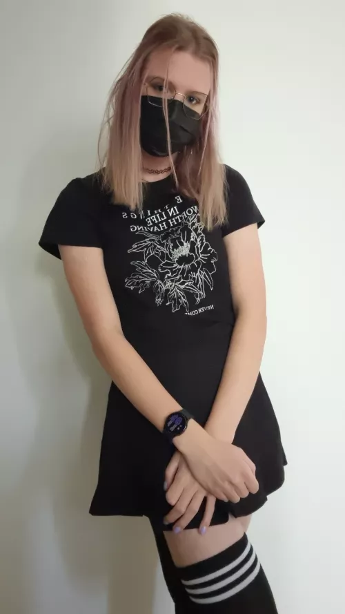 Finally bought a new skirt - I bet you like it by T3CKTIME