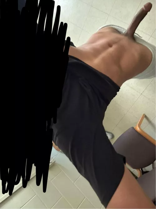 Follow if you’re smaller than me 🙈 by dsmoove69