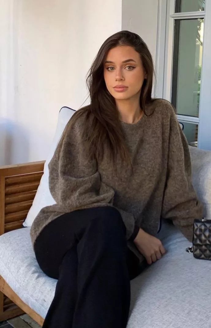 Hailey posted by cashmere1977-2