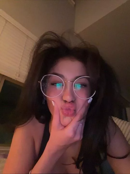 Have you ever kissed an Egyptian girl posted by fond_breadth