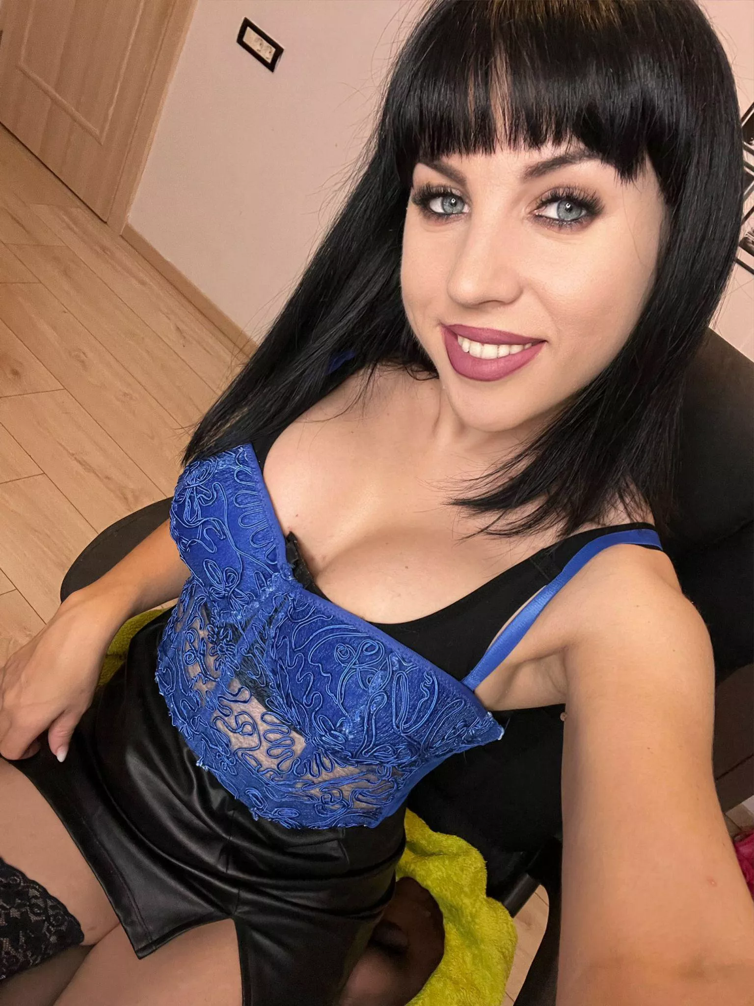 Hello, I am ready to [CAM] [SEXT] [gfe] [vid] [pic] [rate] [dom] [fet] posted by mistressmolly101