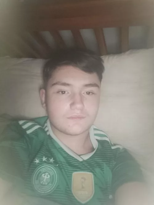 Hey i need some horror fans lmao by mercy_slag