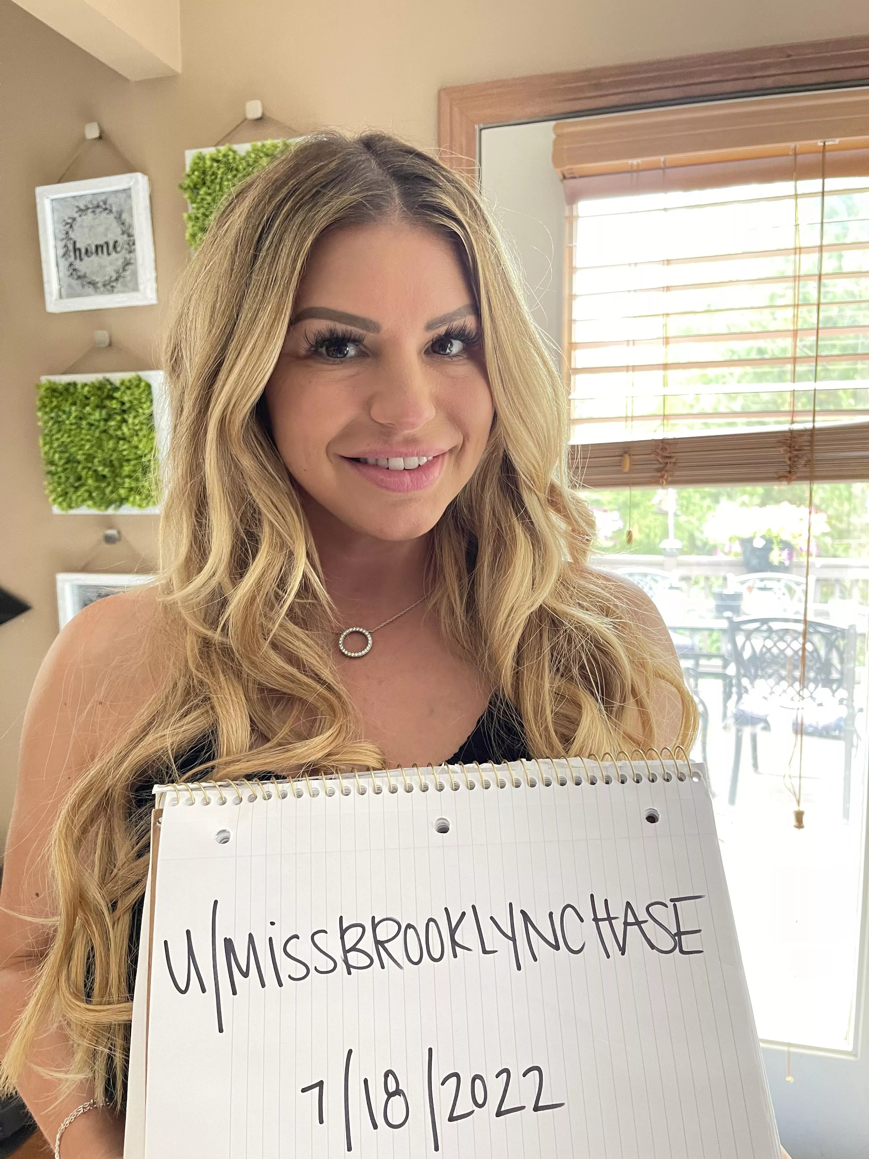 Hi!!! posted by MissBrooklynChase