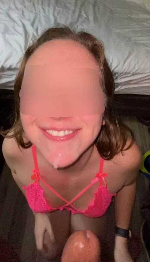 I can't help but to smile with cum on my face. by hotwifepeachess