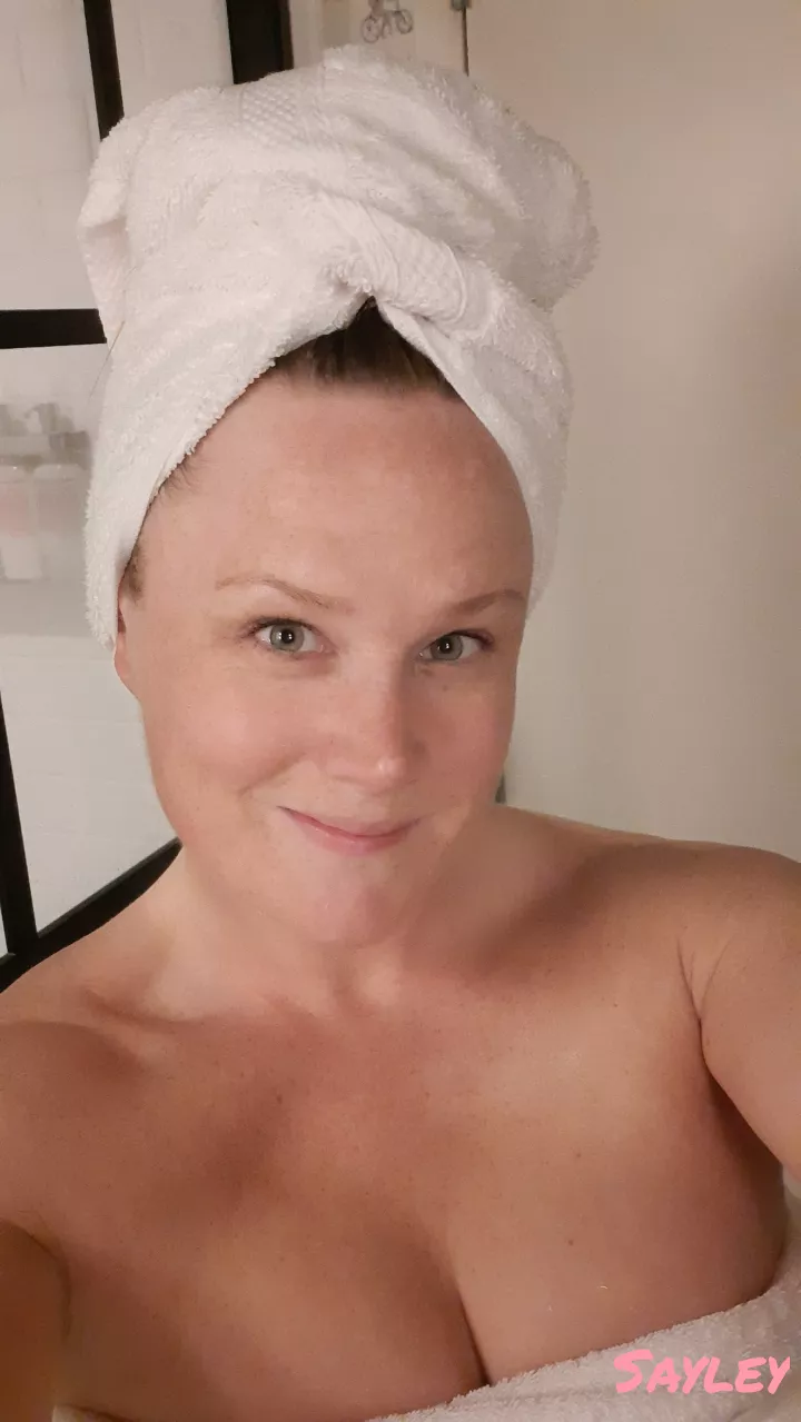 I love a hotel shower posted by Sayleywayley