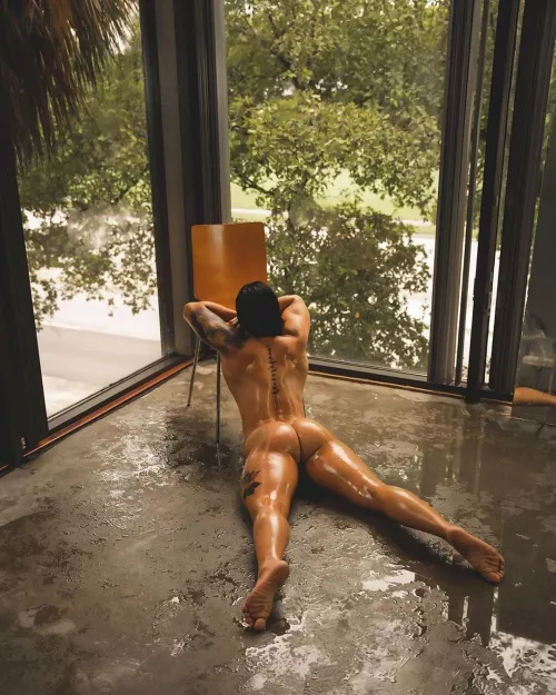 Imagine leaving a muscle girl like this after you’ve broken her and made her your bitch by Abalone_Upper