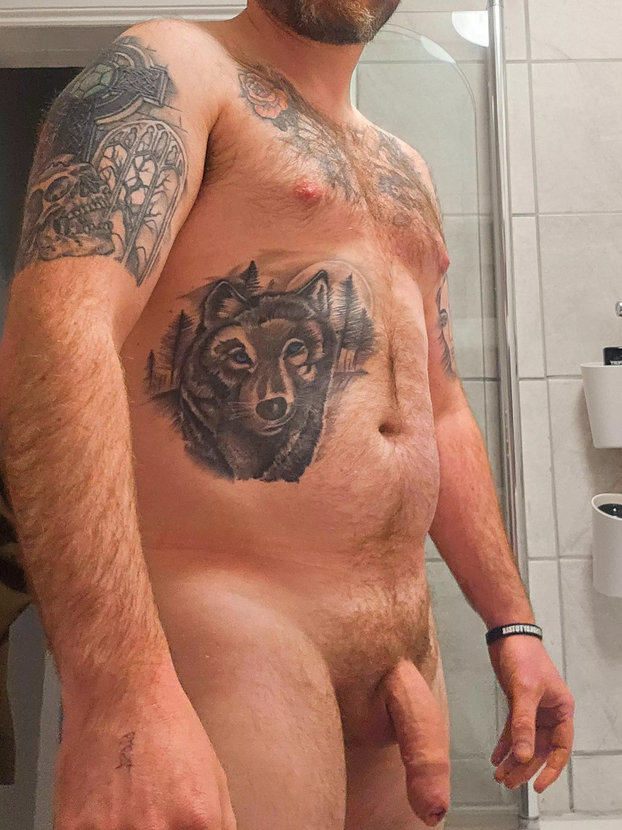 I've had a few people this week tell me I look better with the dadbod than I did a year ago with a six pack.......I need to buy new jeans [37] posted by randomnorthener