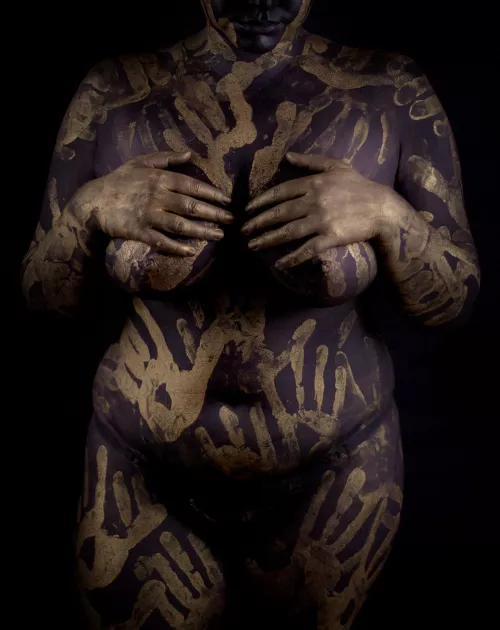 Just a little squeeze by [deleted]