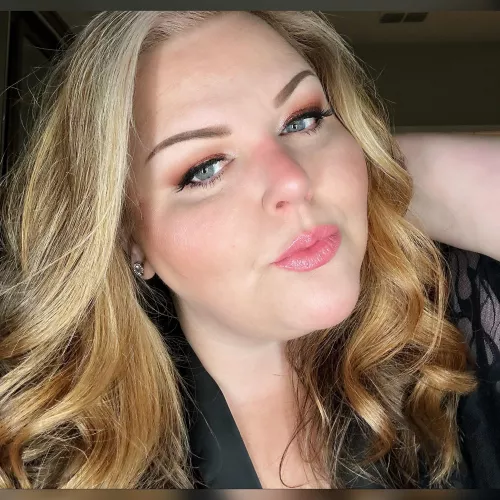 Just another Thirsty Thursday in the world for bigb00tyblueeyes 💜 by bigbootyblueeyes