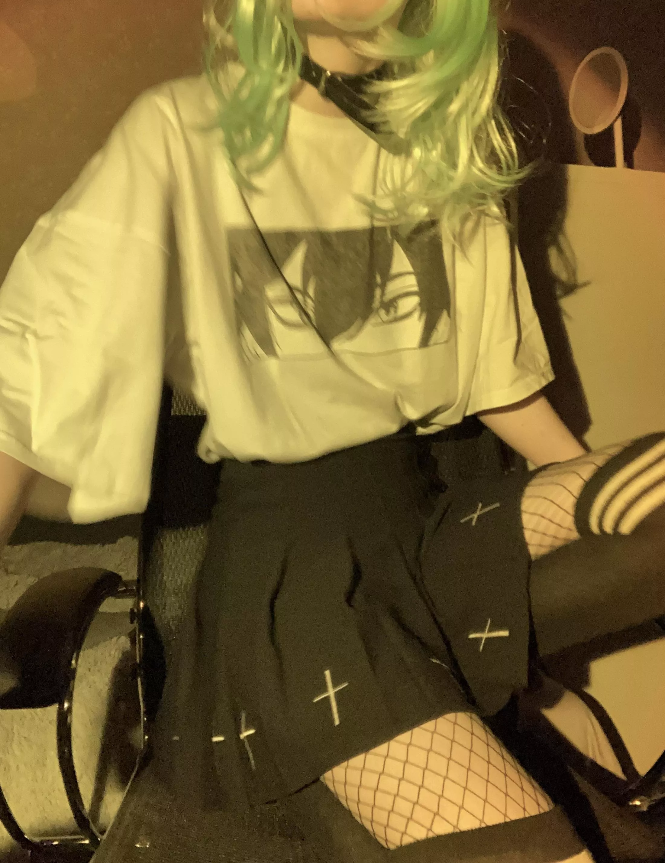 just wanna be pretty posted by Holiday-Release-8548