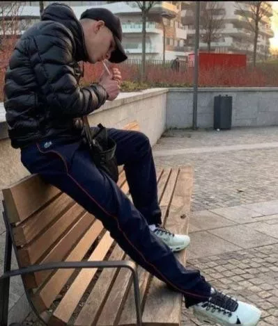 Lighting up posted by PeteGuy23