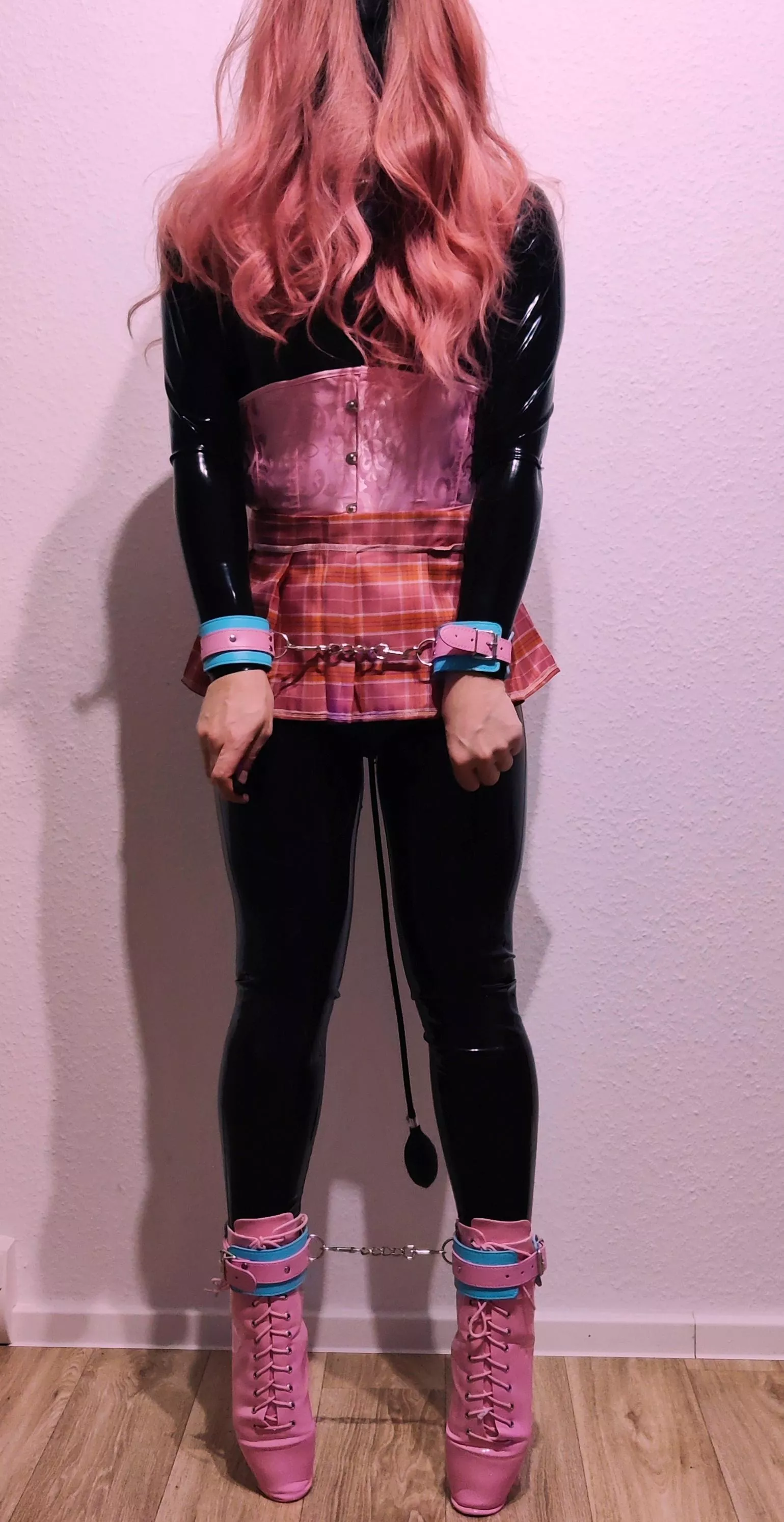 Locked up latex doll 🖤🔒 posted by Glittering-Gold2692