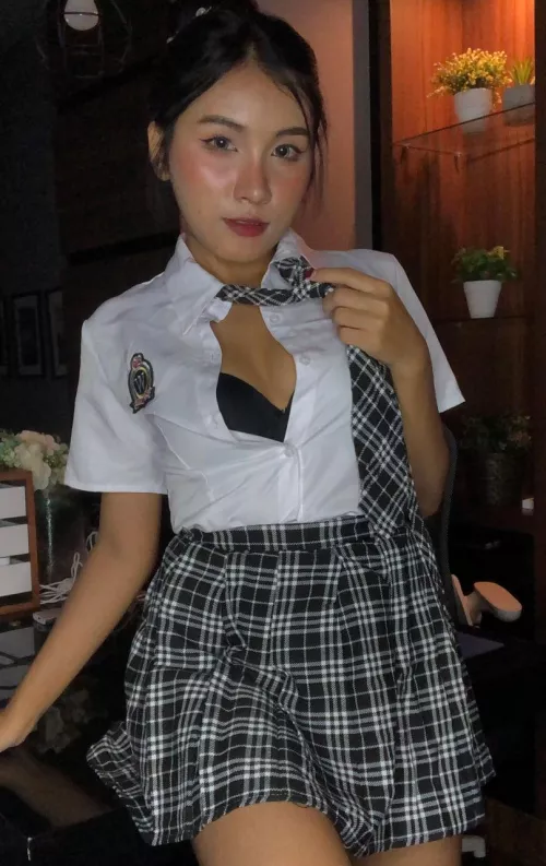 Love to do regular selfies when I'm tired and home alone by yourhoenextdoorx