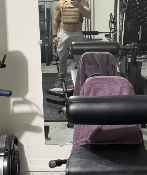 [m] another chilly workout with vest by banditoyme