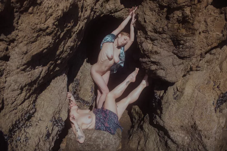 Malibu sirens by chlobodyyy