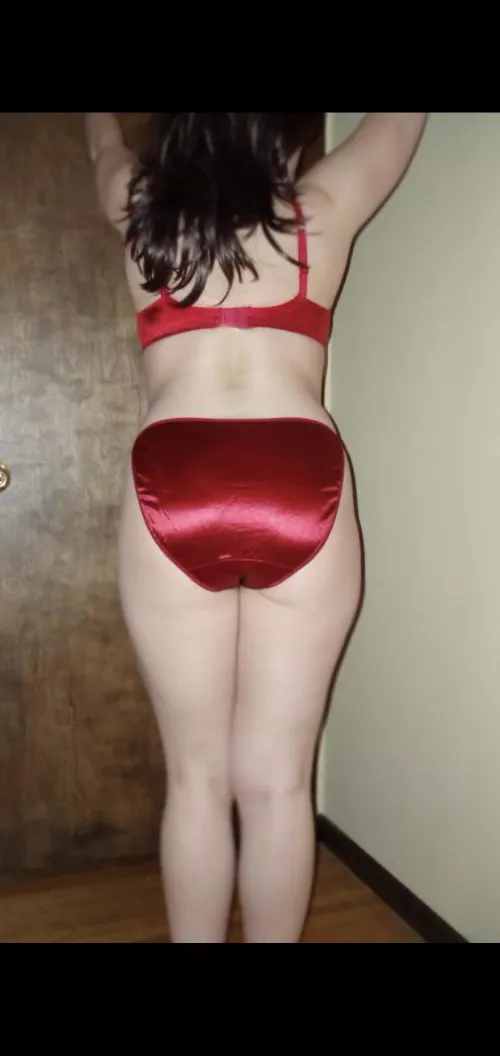 Matching red by panty_overload