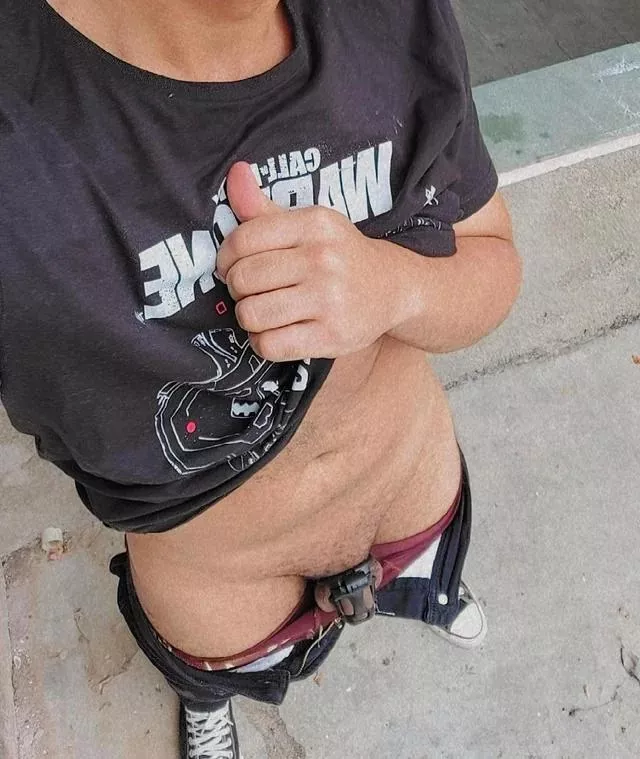 My girlfriend locked my cock and I can't cum without her permission. Am i good boy? posted by Mauhzinho