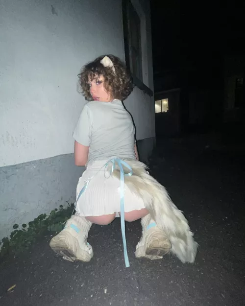 outside :o by realmkitten