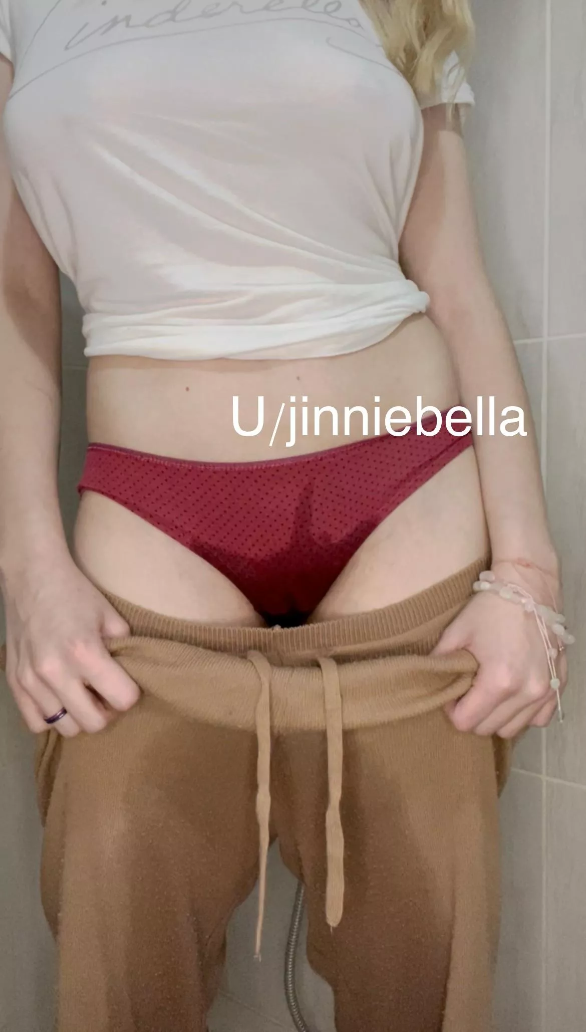 Pissing in my panties before my birthdayyy posted by jinniebella