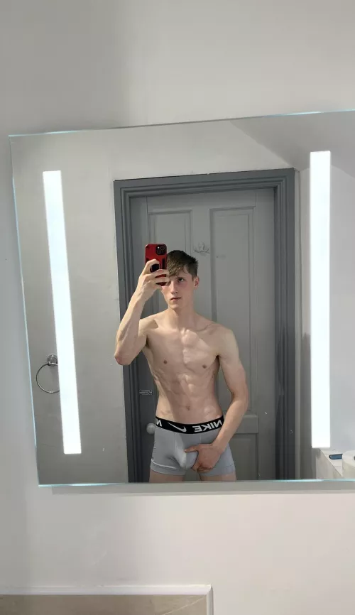 Send ur abs pic for snap by Key_Address_8057