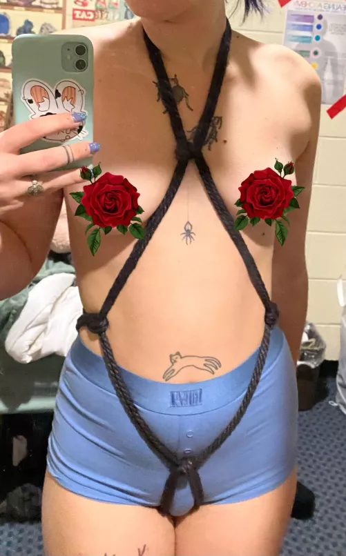 simple body harness 🌟 by hairybrocolini