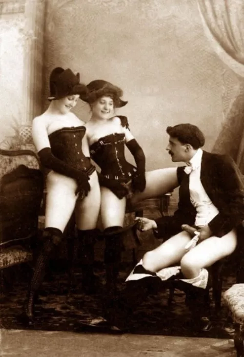 Sir, A charming fellow with a knowledge of instruments is summoned to appraise my harpsichord. Although G major may be elusive to some he was able to locate it almost immediately. by Previous-Ganache-701