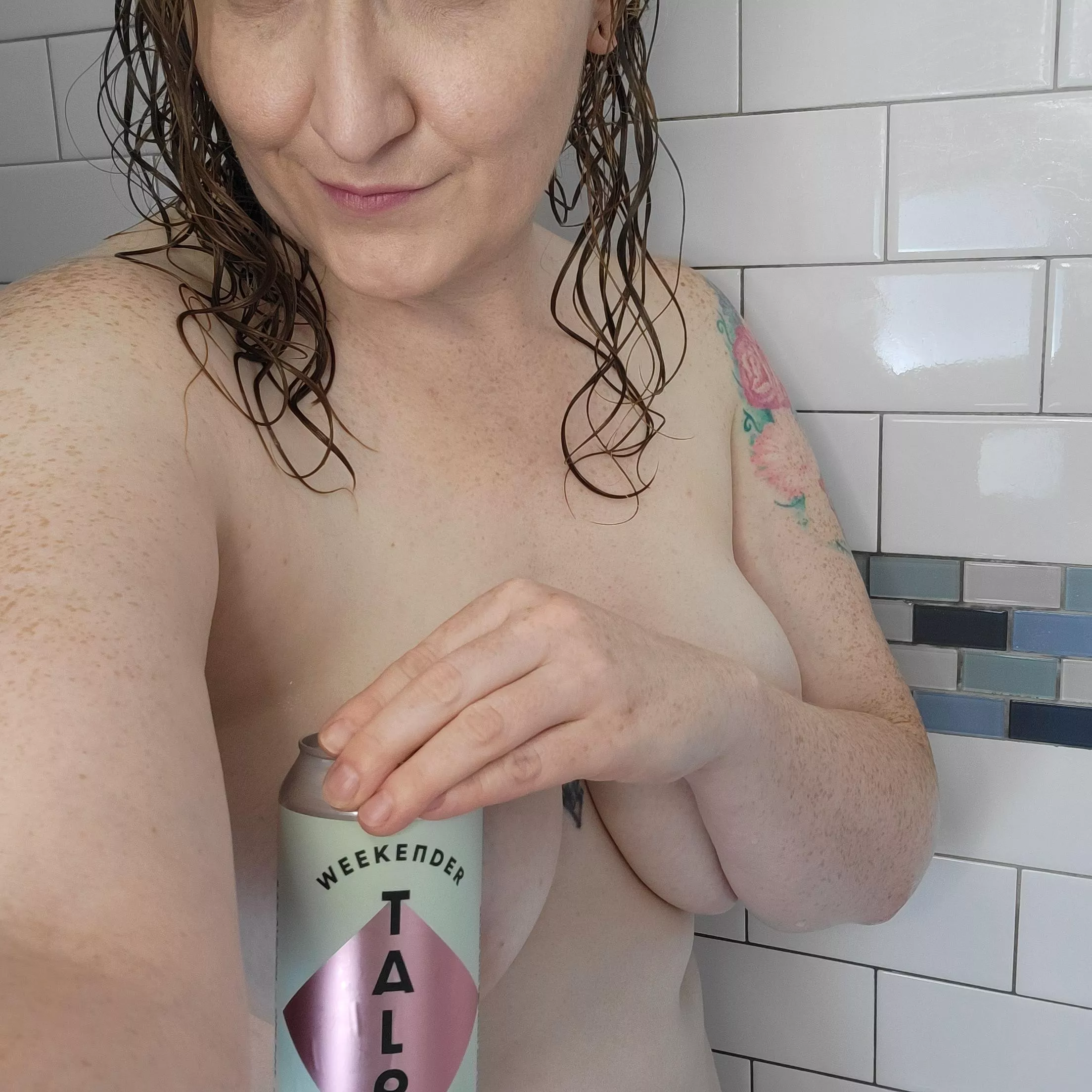 Talea Weekender Pink Lemonade Lager posted by Pennypiquant