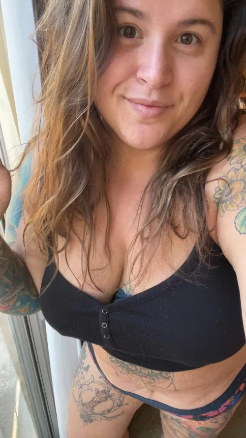 tatted bbw milf stoner with a flirtatious soul by handful_heather420