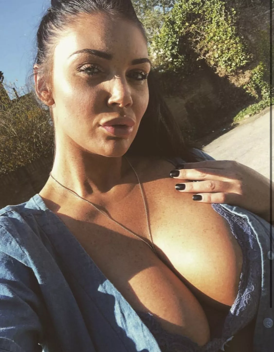 Tease posted by yeplad3