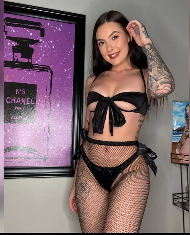 The lovely Marley all ready to be undone posted by Tricky_Chemist2480