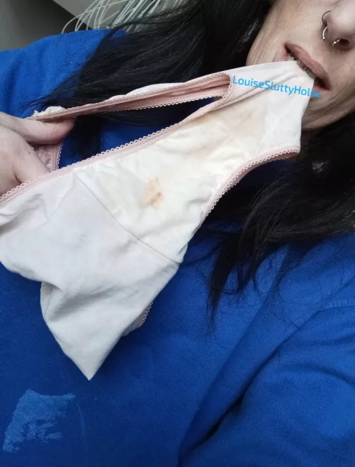 [UK] [Selling] Why not have a peek in this Grandma's panty drawer! I do add-ons and long wears! From £20/24hr £26/48hr x by louisesluttyholes