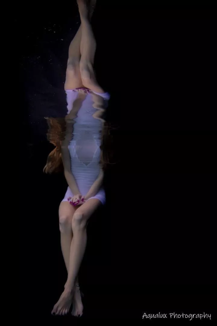 Underwater Babe🥰 Shot by AqualuxPhotography posted by petite_bl0nde